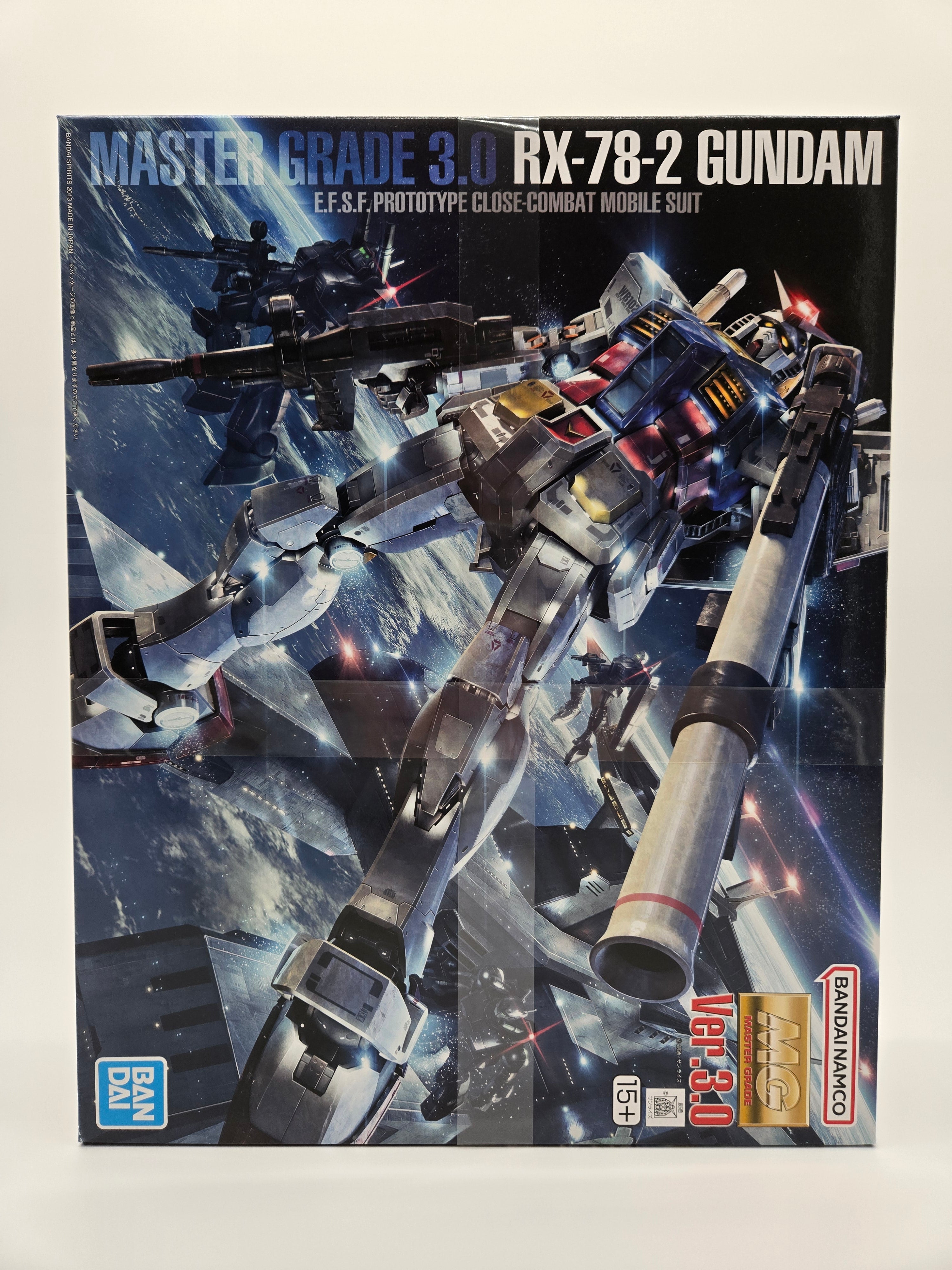 Mobile Suit Gundam - [Master Grade / 1:100 Scale] RX-78-2 Gundam v.3 Model Kit